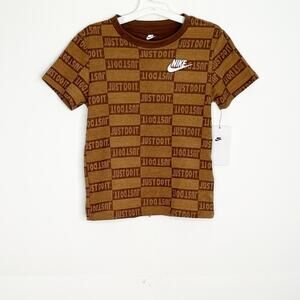 Nike Boys Short Sleeve T Shirt Size 6